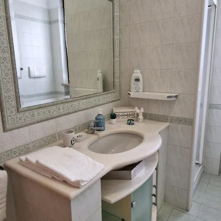 Casa Conchiglia Apartment *